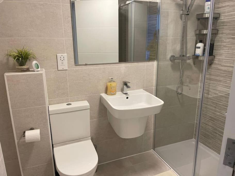 Panorama House, Luxury 2-Bedroom Apartment 2 Kidlington Ngoại thất bức ảnh